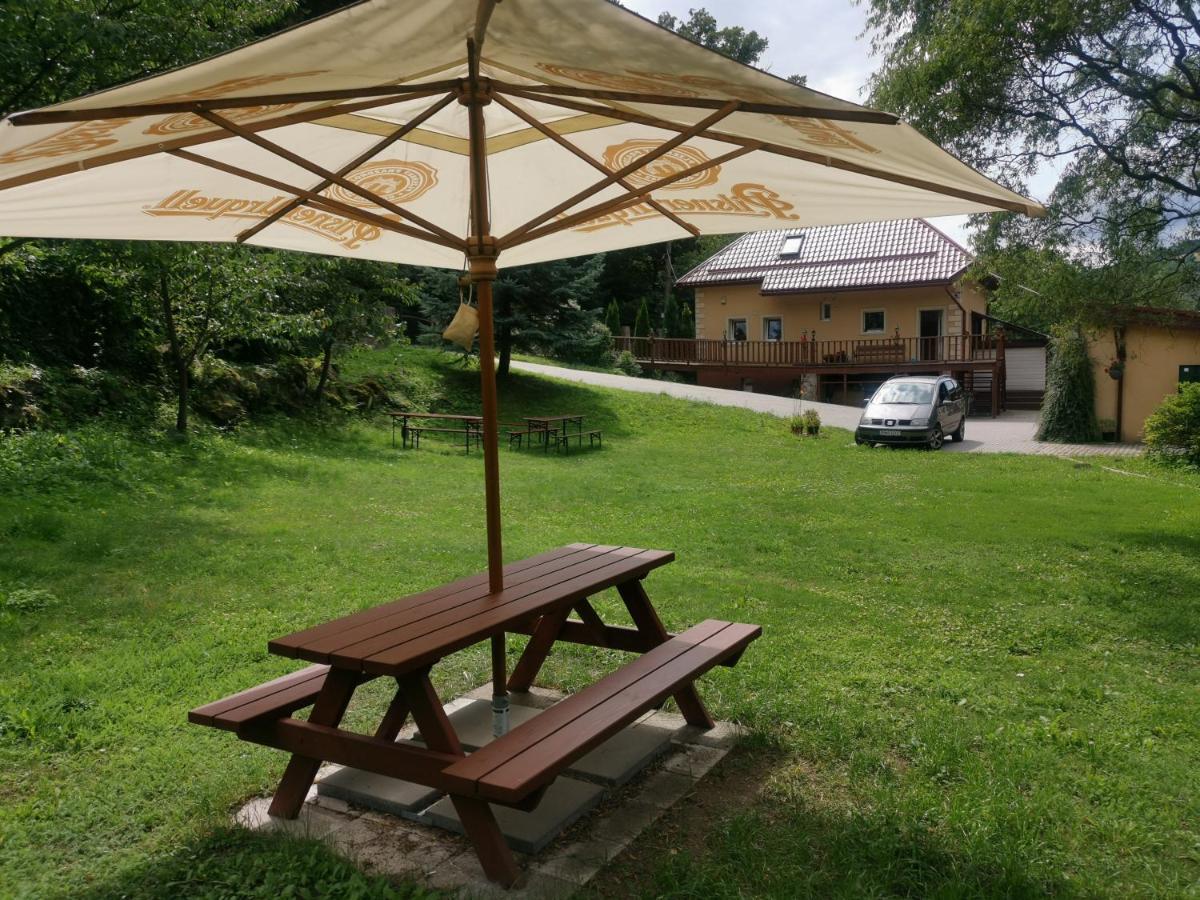 Privát Adriana Kremnica Exterior foto